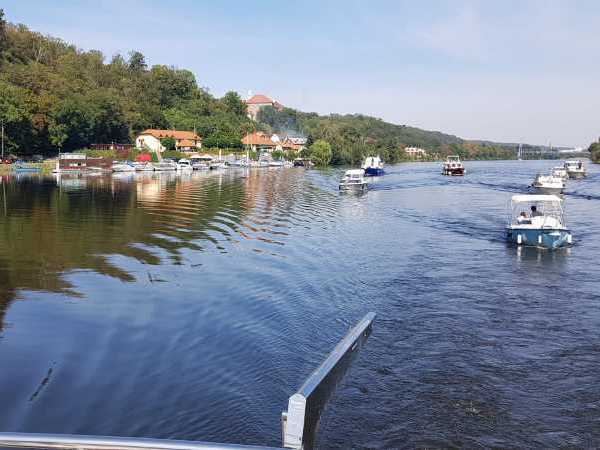 Kotvení na Vltavě Nelahozeves